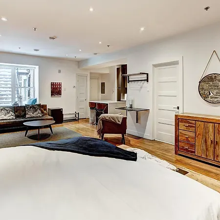 The Francois Xavier-Old Montreal Aparthotel Room photo