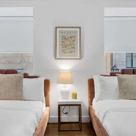 The Francois Xavier-Old Montreal Aparthotel Room photo